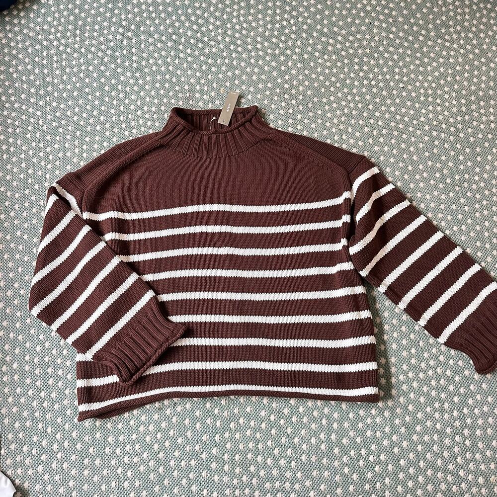 NWT Jcrew RollnecK Sweater in Stripe - Picture 3 of 9